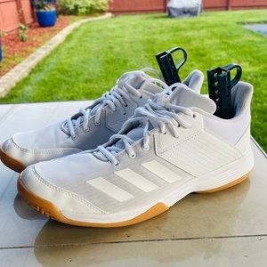 ADIDAS Women's Ligra 6Shoes, Originals Women's Volleyball Shoe size 10.5